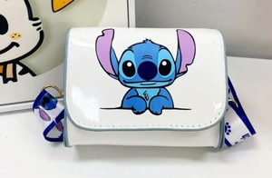 lot 29B image: Brand New Stitch Cute 4.33 Shoulder Bag