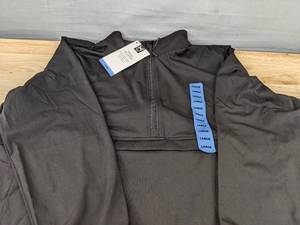 lot 388 image: Brand New Members Mark Womens Large Black Travel Pullover