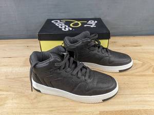 lot 108J image: Brand New Art Class Nash Boots Gray - Boys Size 4