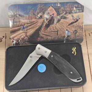 lot 33 image: Browning Pheasants Forever Knife