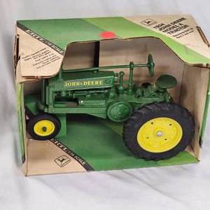 Ertl 1/16th Scale in Box