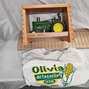 lot 45 image: John Deere A 40th Anniversary Tractor with Oliver  Corn Detasseling Crew Shirt