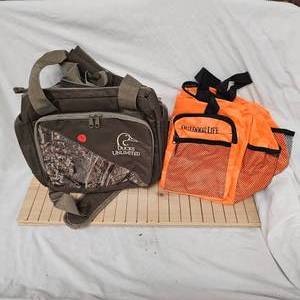 lot 69 image: Ducks Unlimited Cooler and Bag