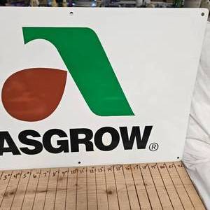lot 88 image: 24 DeKalb Asgrow Tin Signs, Like New