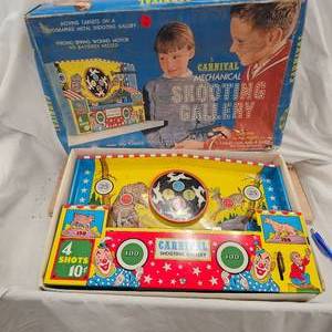 lot 109 image: Like New Carnival Shooting Gallery Tin Lithogram