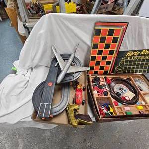 lot 113 image: Misc Vintage Toys and Brand Games Set