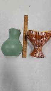 lot 6 image: Red Wing Doric VaseRed Wing Vase