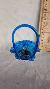 lot 33 image: Colonial Blue Ruffled Basket with Handle hand blown glass fish, etc