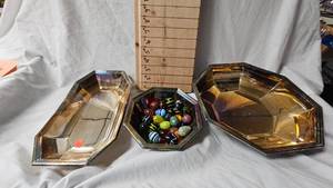 lot 53 image: Silver Plated Serving Dishes and Swirl Art Glass Eggs