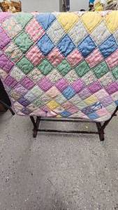 lot 71 image: 70x106 Hand Made Quilt, execellent Condition