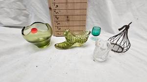 lot 109 image: Fenton Art Glass, Olive Green Hobnail, Satin Green Glash Dish and Misc