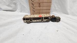 lot 110 image: 1930s Arcade Greyhound Lines A Century in Progress Bus