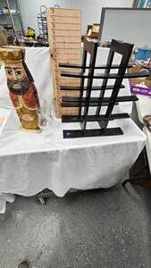 lot 128 image: Wine Bottle Rack, Wine Bottle Holder and 12 Wine Glasses