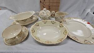 lot 154 image: Federal Wardell Pattern, Made in the USA China Set, Setting for 9, Sugar, Creamer, Gravy Boat and Dish