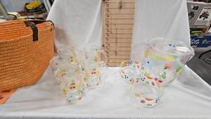 lot 162 image: Clear Glass Stamped Tray with Gold Pattern and Day at the BeachBoat Collection(placemats, Chiller Mugs)