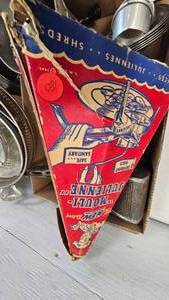 lot 180 image: Assorted Vintage Kitchen Gadgets