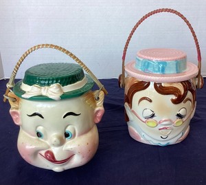 lot 12 image: Pair Vintage Cookie Jars #2