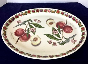 lot 23 image: Portmeirion Pomona Turkey Platter