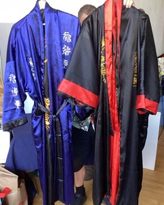 lot 43 image: Pair of Japanese Kimonos