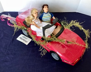 lot 191 image: Barbie Pink Corvette Convertible