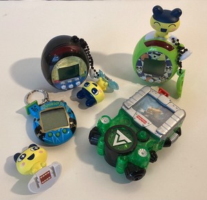 lot 225 image: Group of Handheld Games