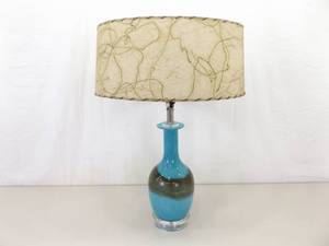 lot 9 image: Vintage WORKING MCM Glass Lamp