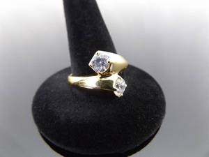 lot 70 image: .925 Sterling Silver Zirconia Vermeil Ring Size 7.5