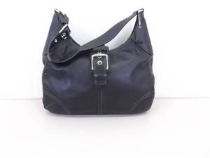 lot 93 image: Authentic COACH Leather Hamptons Hobo Bag