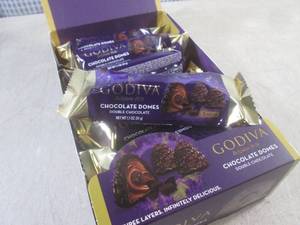 lot 87 image: (B-1) 12 Godiva Belgium 1926 3pc Do...