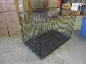 lot 107 image: (EW7) Metal Portable Folding Pet Ke...