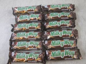 lot 222 image: (B-1) 12 Milky Way Candy Bars Past ...