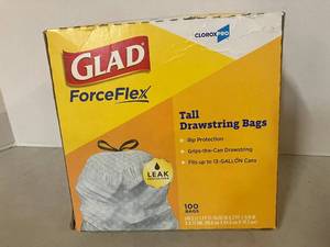 lot 72 image: Glad ForceFlex Bags