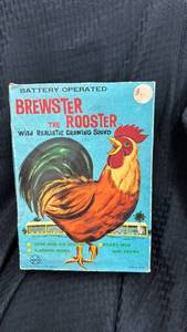 lot 34 image: Vintage Battery Operated Brewster the Rooster Toy