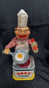 lot 40 image: Vintage Battery Operated Chef Cook Toy with Original Box