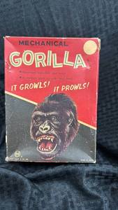 lot 44 image: Vintage Mechanical Gorilla Toy with Original Box