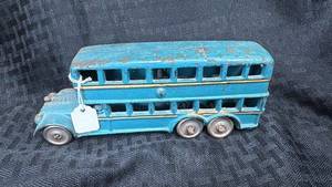lot 50 image: Vintage Kenton Cast Iron Toy Bus with Paint Loss