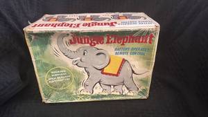 lot 118 image: Vintage Battery Operated Jungle Elephant Toy - Remote Control