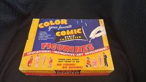 lot 124 image: Vintage Comic Character Coloring Figurines with Paint Set