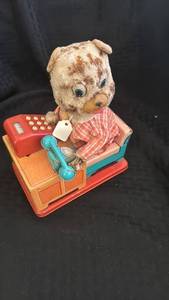 lot 134 image: Vintage Wind-Up Toy Bear with Telephone and Calculator