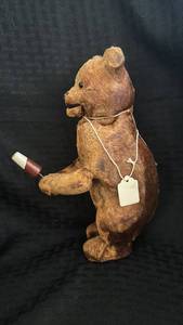 lot 136 image: Vintage Mechanical Teddy Bear with Key