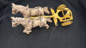 lot 173 image: Antique Cast Iron Chariot Pulled by Horses Toy