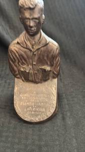 lot 193 image: Vintage Charles Lindbergh Bust Plaque - La Ville de Paris 1927