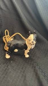 lot 241 image: Vintage Dog Shaped Electric Cigarette Lighter