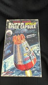 lot 255 image: Vintage Battery Operated Apollo Space Capsule Toy