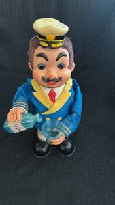 lot 283 image: Vintage Bartender Toy with Pouring Action