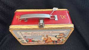 lot 299 image: Vintage Roy Rogers and Dale Evans Double R Bar Ranch Lunchbox with Thermos