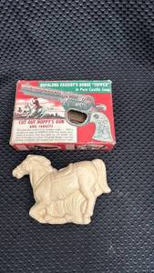 lot 336 image: Vintage Hopalong Cassidys Horse Topper Pure Castile Soap