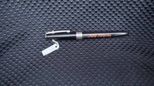 lot 345 image: Vintage Metal Fountain Pen with Gold Nib