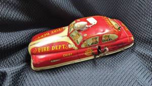 lot 350 image: Vintage Tin Toy Fire Chief Car with Untested Mechanism