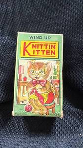 lot 352 image: Vintage Wind-Up Knittin Kitten Toy with Original Box